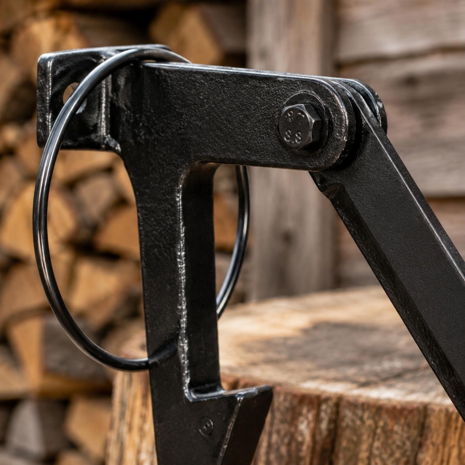 Manual Log Splitter Safe to Us - مراجعة Outdoor Camp وسعره