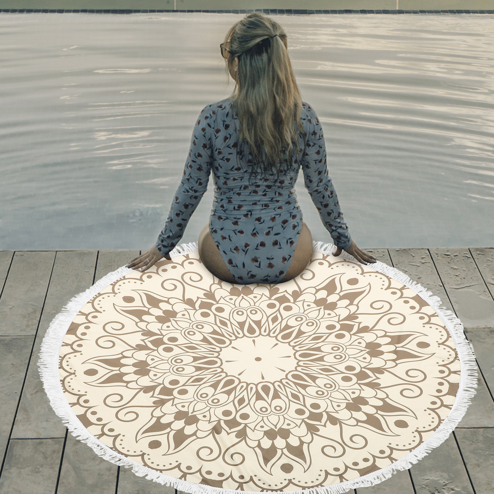 Microfiber Beach Towel Round D - مراجعة Camp Towel Microfiber وسعره