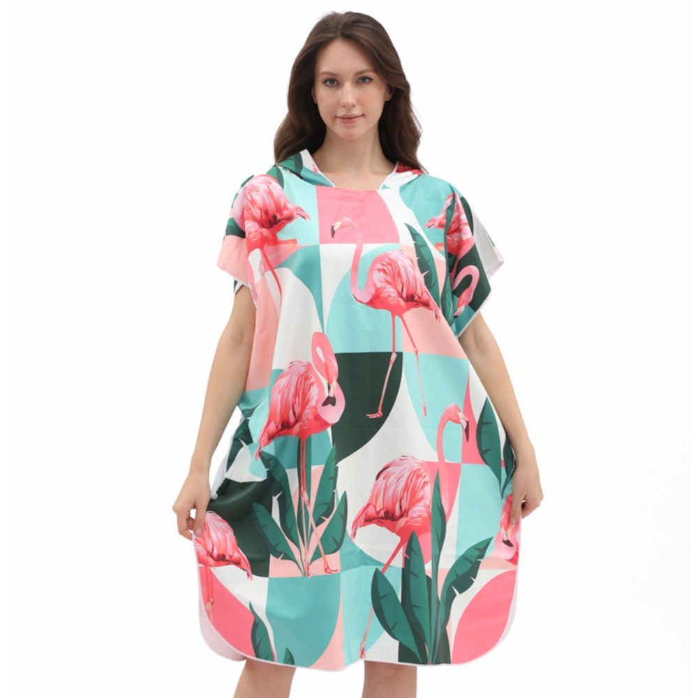 Flamingo Woman Bathrobe 31.5x3 - مراجعة Camp Towel Microfiber وسعره